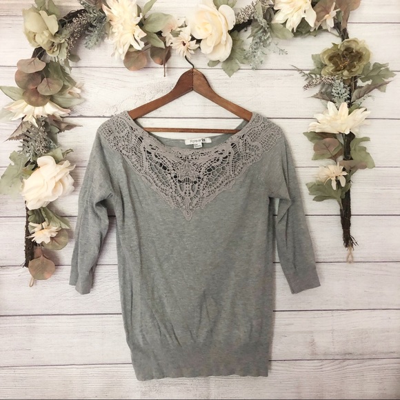 Forever 21 Tops - Forever 21 Gray Crochet Top sz M ✨